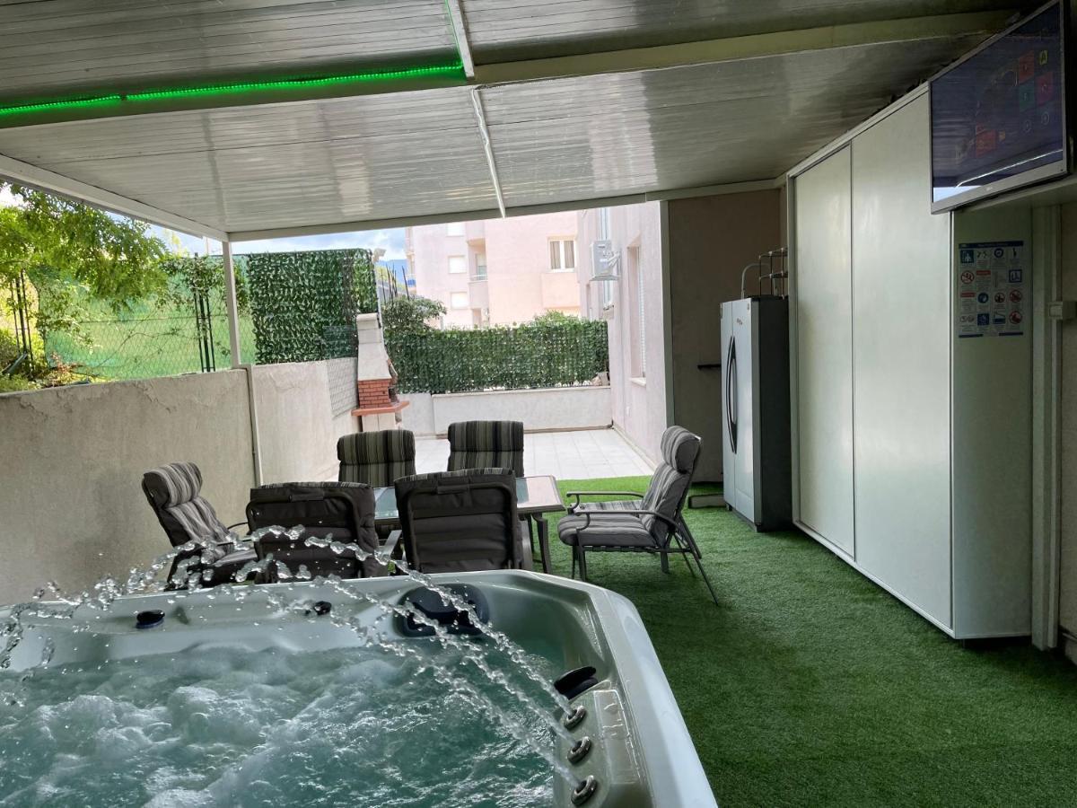 Apartment Relax Whit Big Terrace 170M2 Near The Beach Split Exterior photo